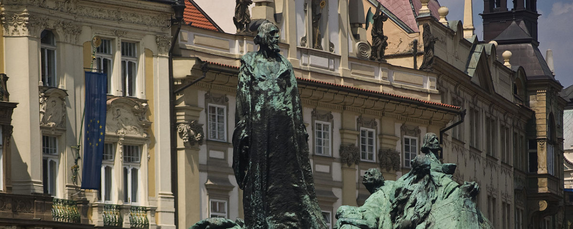 A folytonosság szelleme: Prága és Budapest