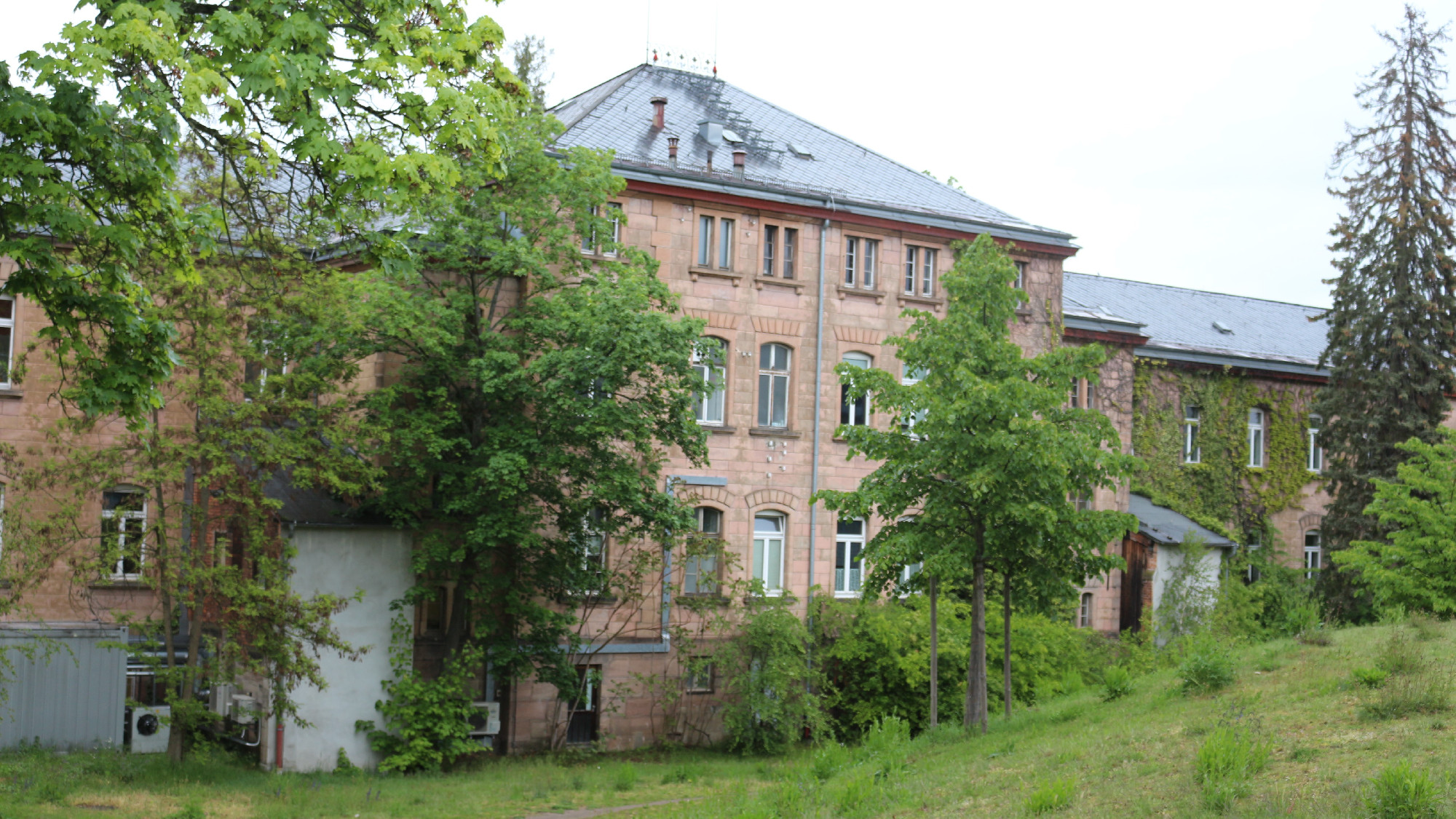 Bontások és veszteségek