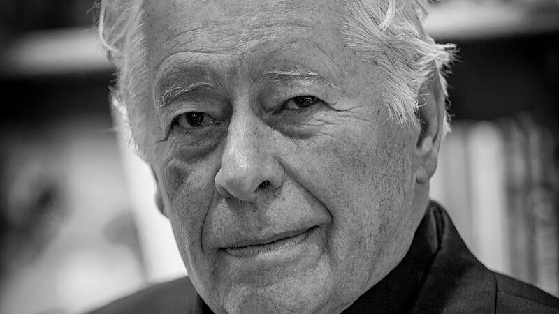 Ferdinandy fekete sapkája Strasbourgban