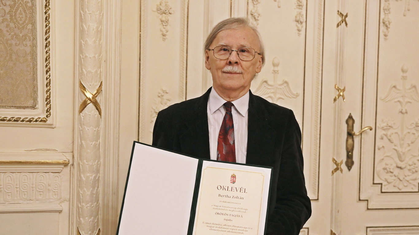 A fénylő magyarság igézetében