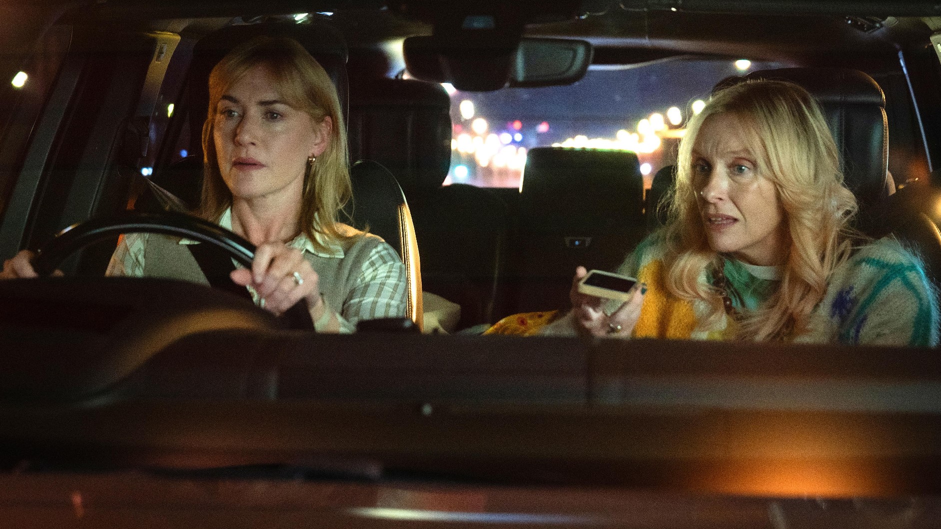 Anya és fia, ha filmet forgat