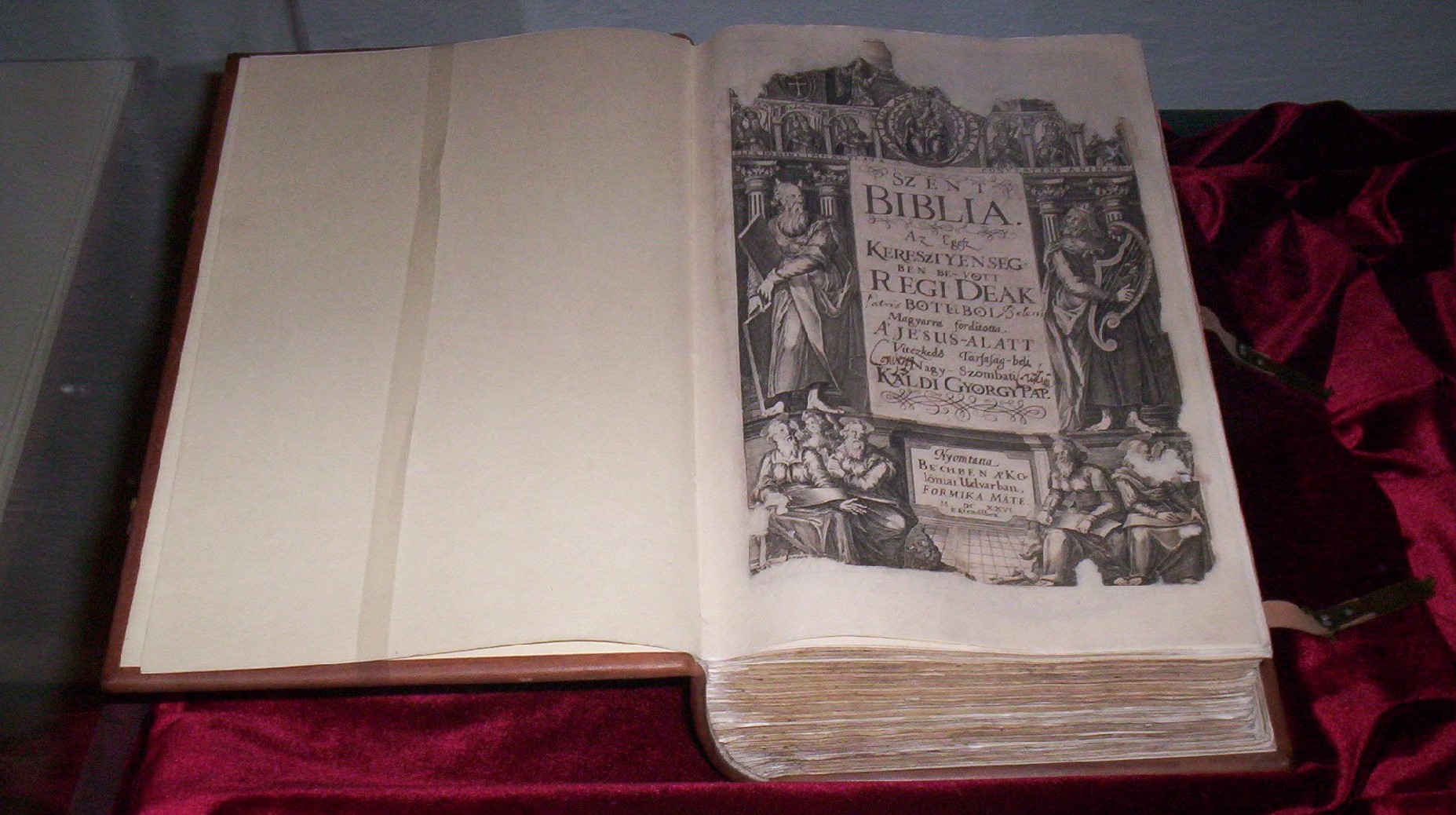Első magyar katolikus Szentírás