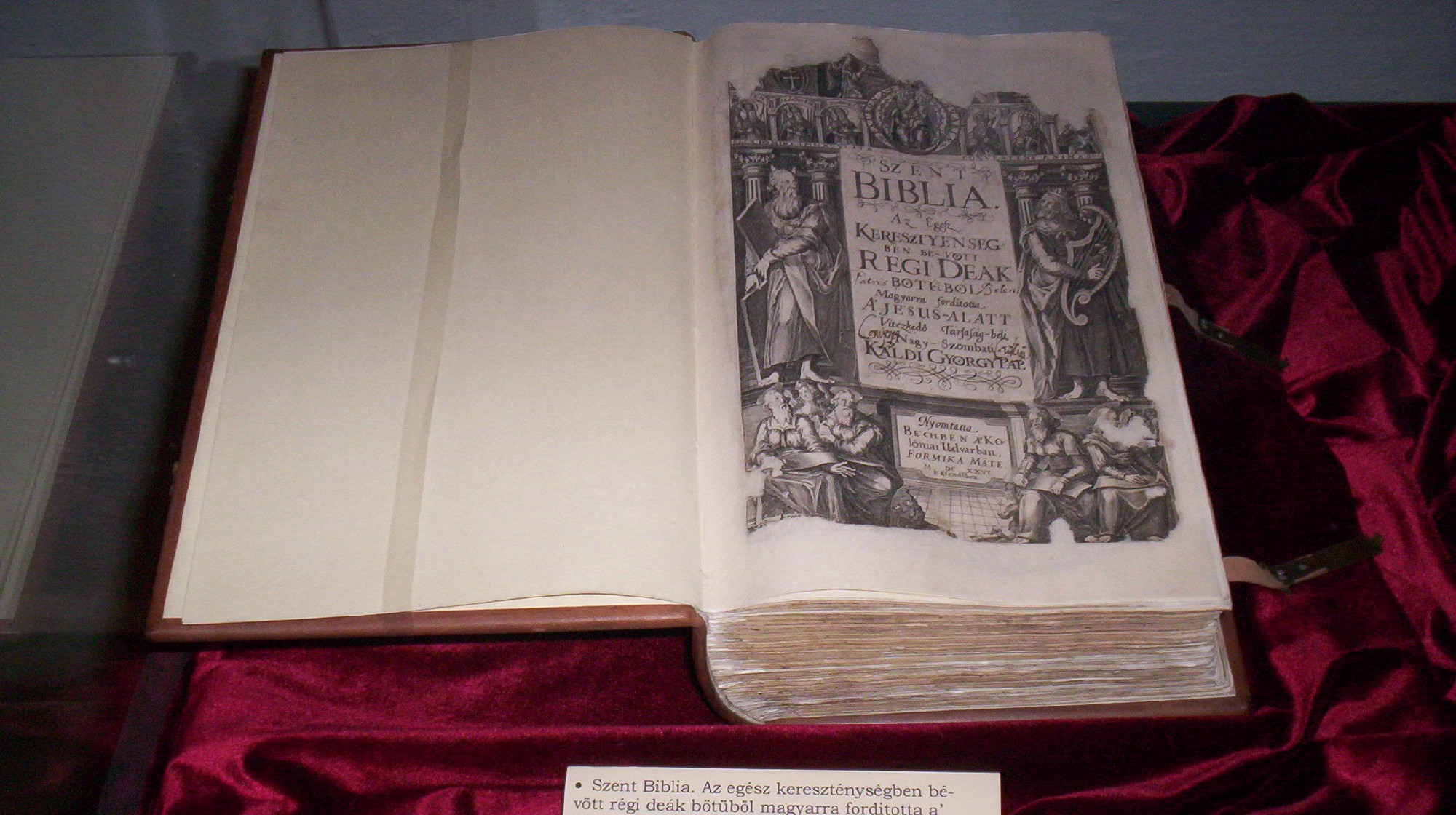 Első magyar katolikus Szentírás