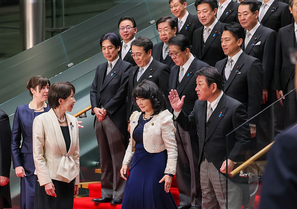 Vaslady tűnt föl Keleten?