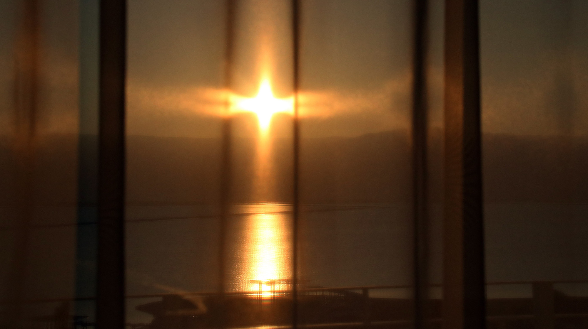 Napkelte előtt, fényességre várva