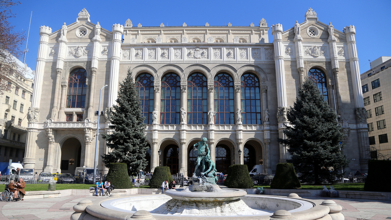 Költészet napja a Vigadóban